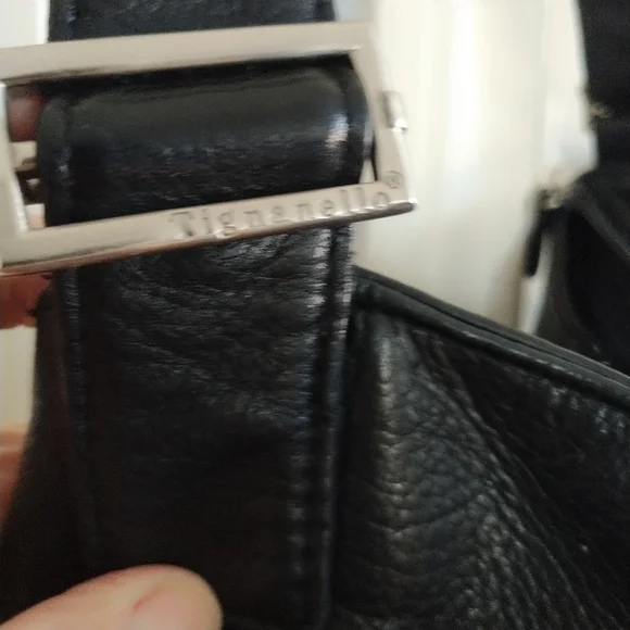 Tignanello Black Pebble Leather Shoulder Bag - Picture 5 of 14
